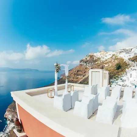 Bordeaux Hotel Fira (Santorini)
