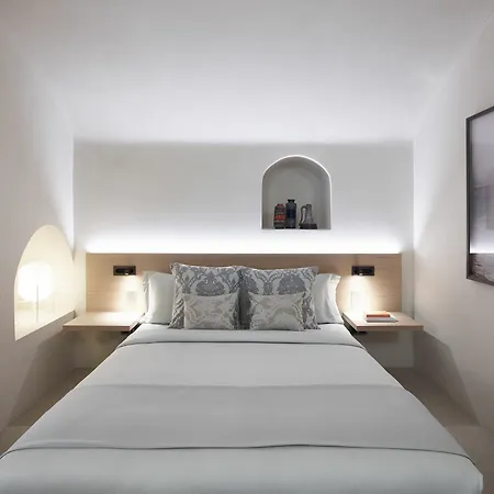 Bordeaux 5* Fira (Santorini)